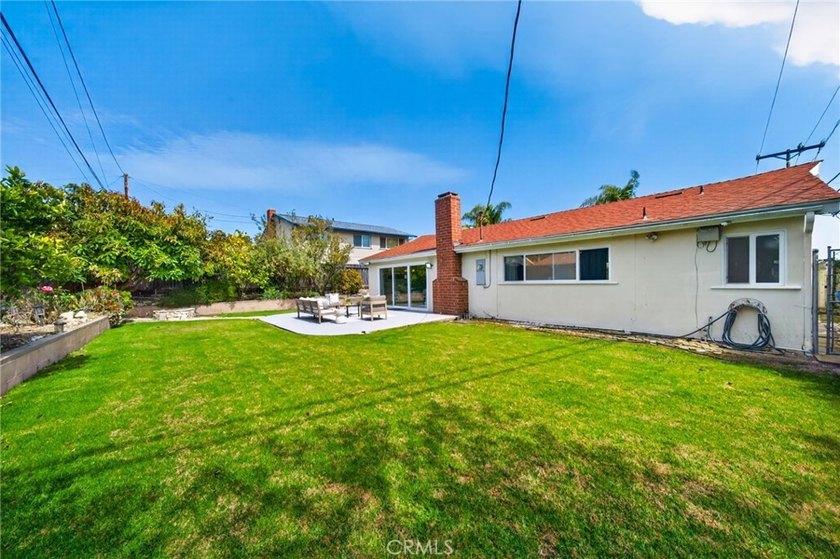 Summer Special! Welcome to this beautifully upgraded turnkey - photo 35