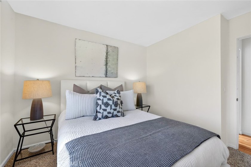 Summer Special! Welcome to this beautifully upgraded turnkey - photo 40
