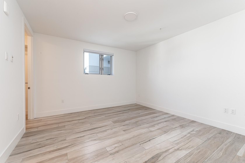 Spacious residence with an open concept floor plan, featuring 2 - photo 15