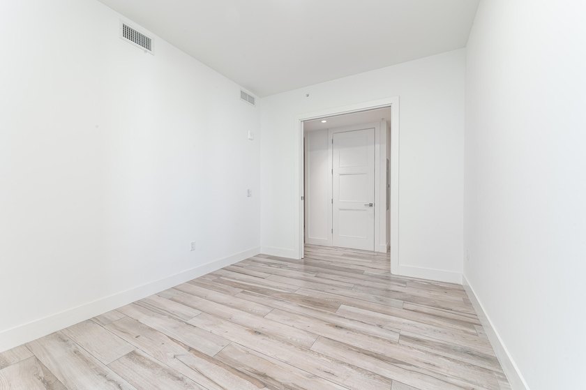 Spacious residence with an open concept floor plan, featuring 2 - photo 18