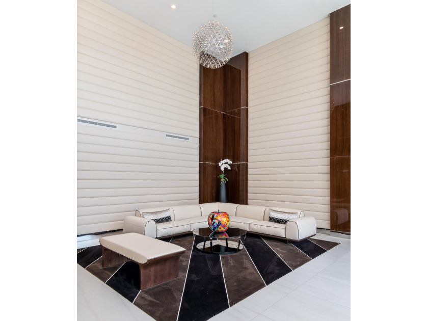 Spacious residence with an open concept floor plan, featuring 2 - photo 23