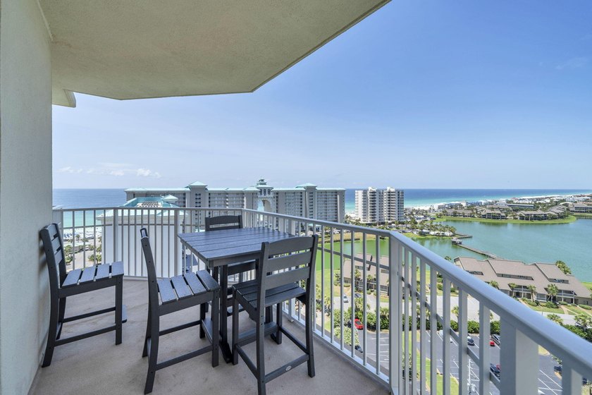 One of only a handful of west-end Corner units in Ariel Dunes I - photo 24