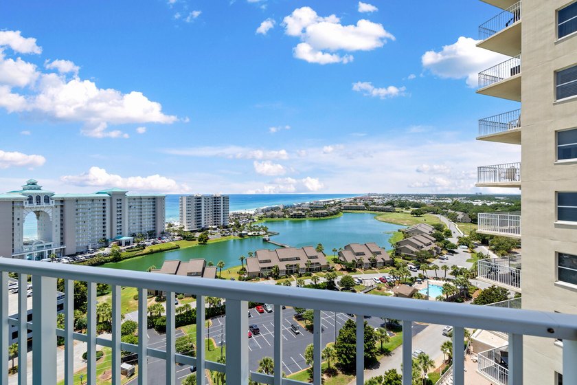 One of only a handful of west-end Corner units in Ariel Dunes I - photo 26