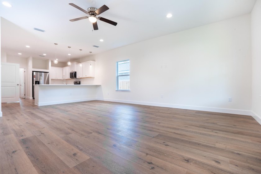 BUILDER TO GIVE 15K 'ANYWAY' MONEY (closing costs, rate buy down - photo 4