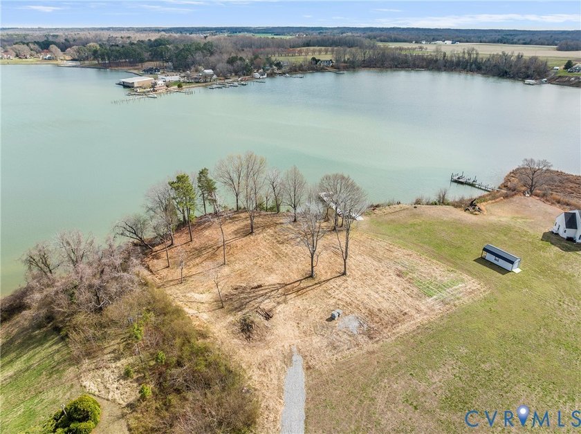 Rare opportunity to build on a 1.3-acre waterfront homesite in - photo 13