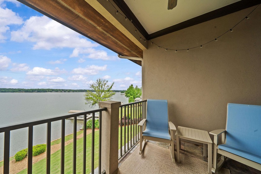 Nestled in the heart of Cuscowilla, this stunning and rare - photo 2