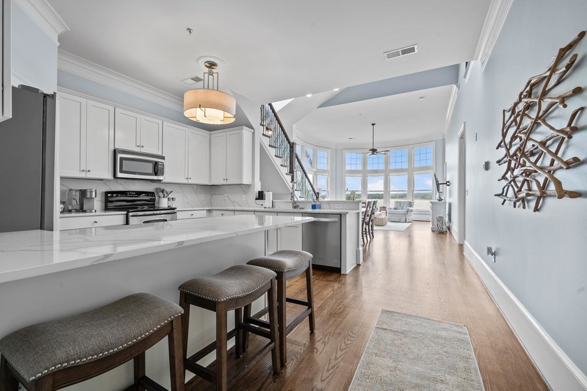Nestled in the heart of Cuscowilla, this stunning and rare - photo 8