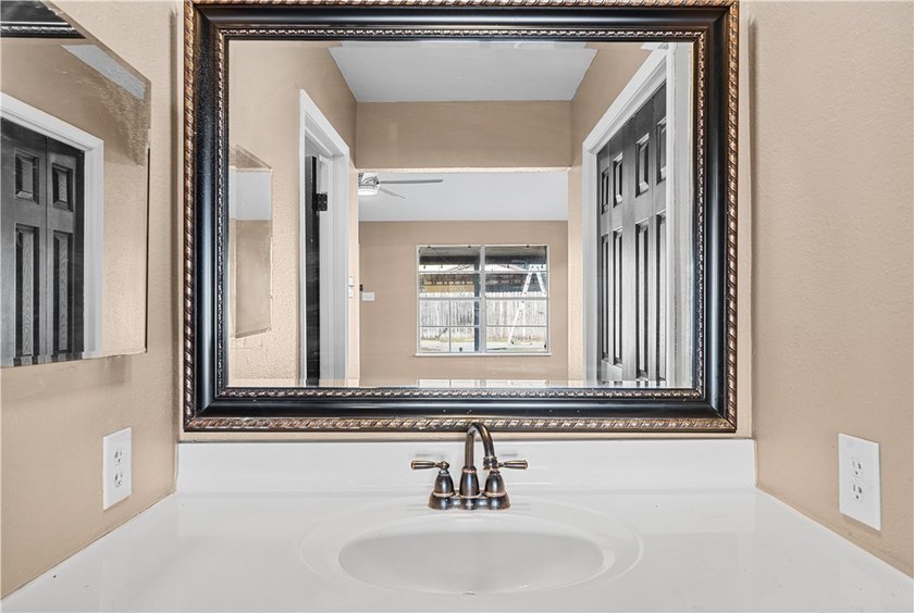 Experience the perfect blend of classic style and modern comfort - photo 16