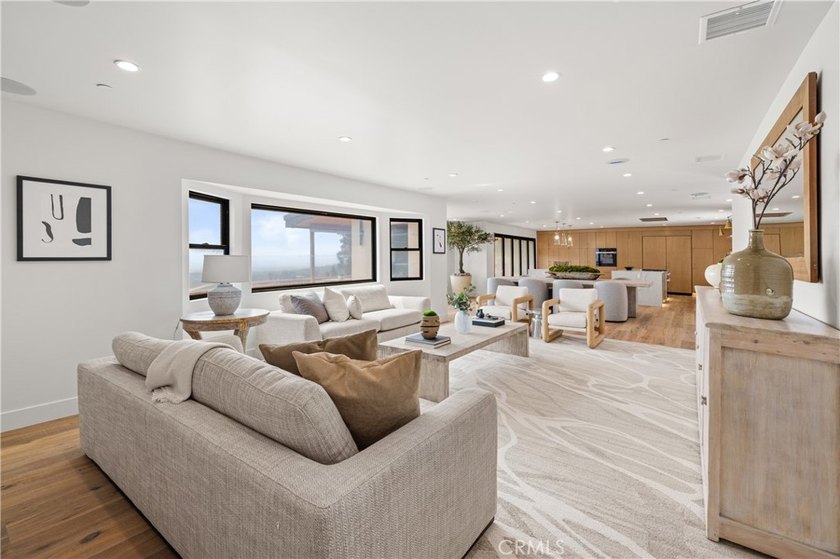 Breathtaking. Absolutely stunning. Two separate houses, but far - photo 33