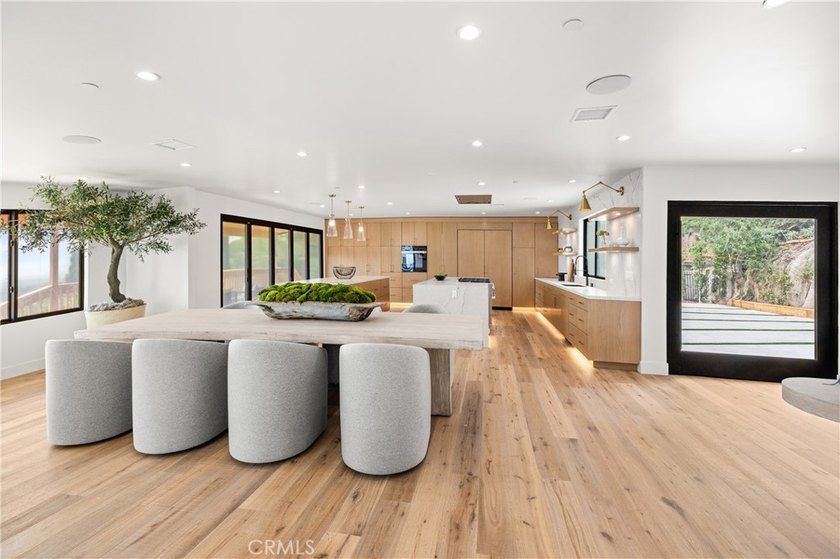 Breathtaking. Absolutely stunning. Two separate houses, but far - photo 36