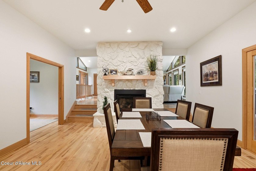 GOLF COURSE LIVING ON THE 5TH FAIRWAY AT AVONDALE. Beautifully - photo 25