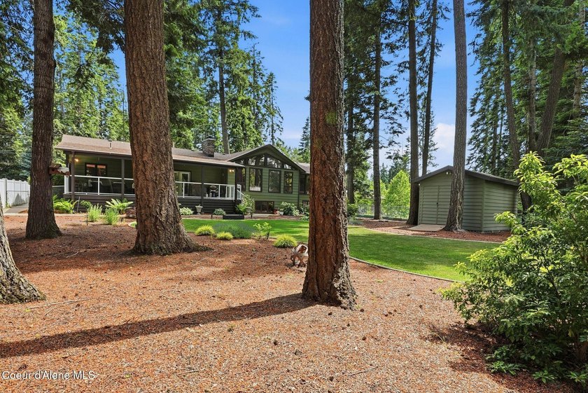 GOLF COURSE LIVING ON THE 5TH FAIRWAY AT AVONDALE. Beautifully - photo 48