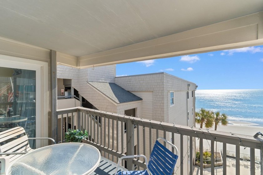 If you've been dreaming about a top-floor place at the beach - photo 17