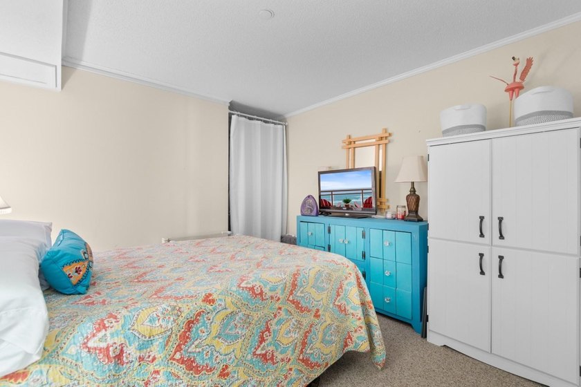 If you've been dreaming about a top-floor place at the beach - photo 22
