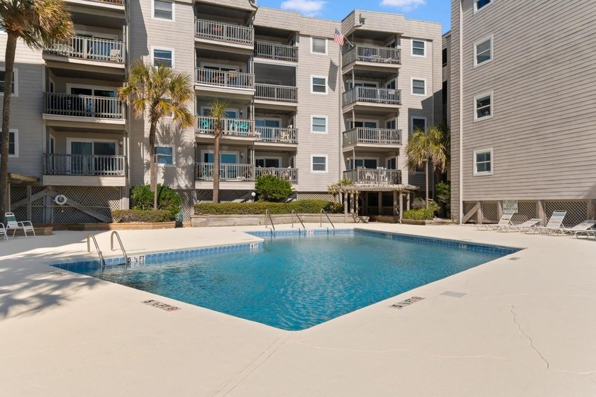 If you've been dreaming about a top-floor place at the beach - photo 32