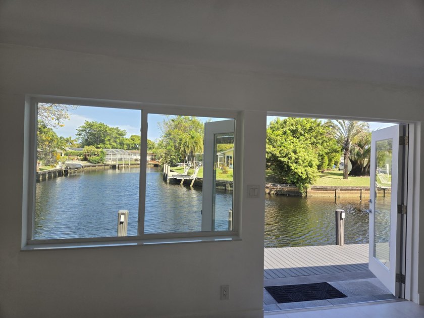 Million-dollar view on an exquisite home featuring 4 en-suite - photo 39