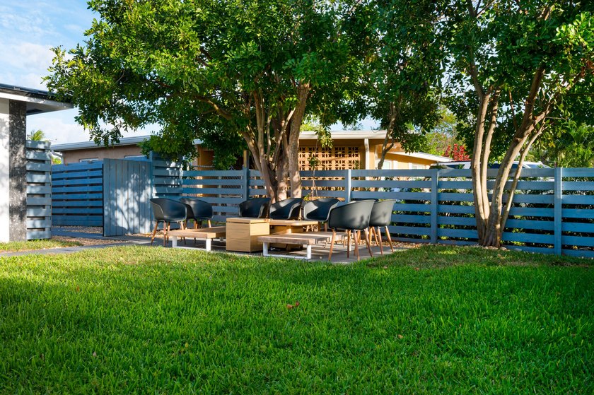 Million-dollar view on an exquisite home featuring 4 en-suite - photo 53