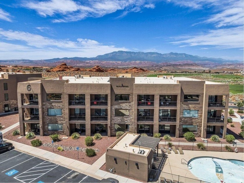 Experience the best of Southern Utah living in this beautifully - photo 2