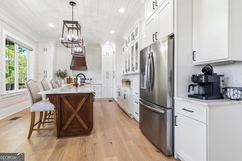 JAW DROPPING FARMHOUSE HOME ON LAKE SINCLAIR!! This one is - photo 17