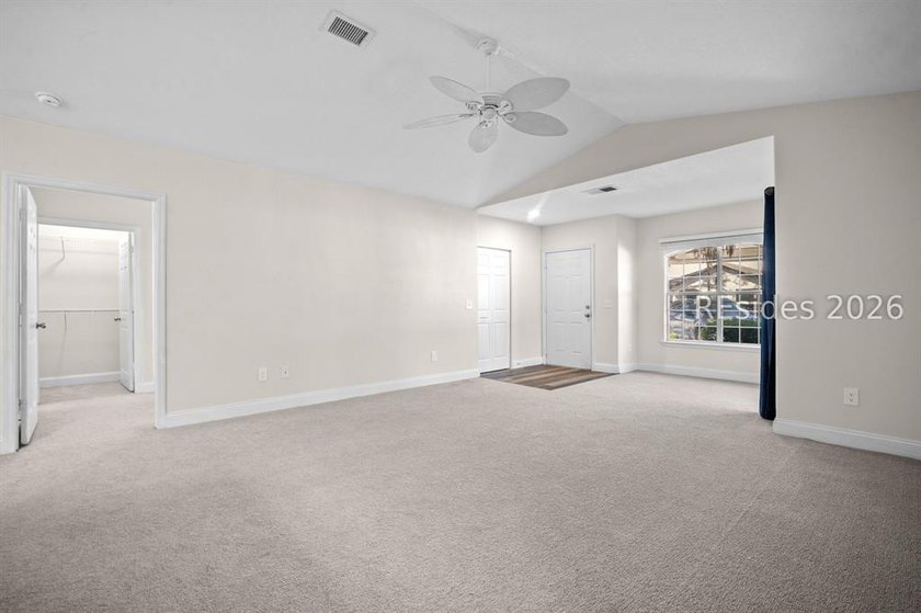 Set within the GATED COMMUNITY of Plantation Point, Unit 1601 - photo 18