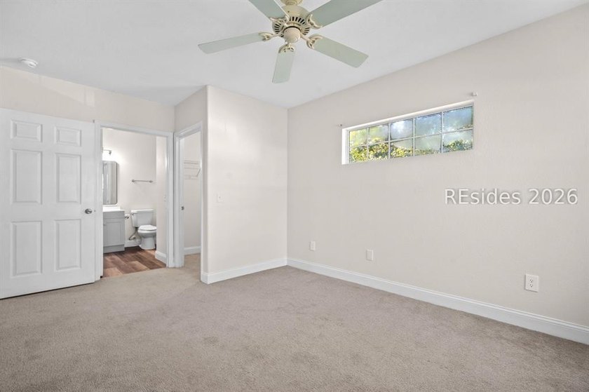 Set within the GATED COMMUNITY of Plantation Point, Unit 1601 - photo 20