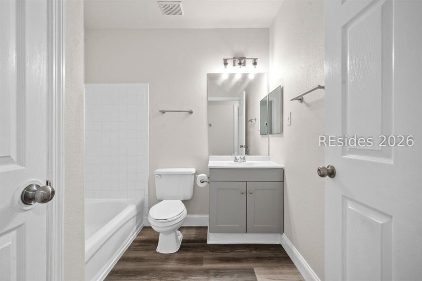 Set within the GATED COMMUNITY of Plantation Point, Unit 1601 - photo 28