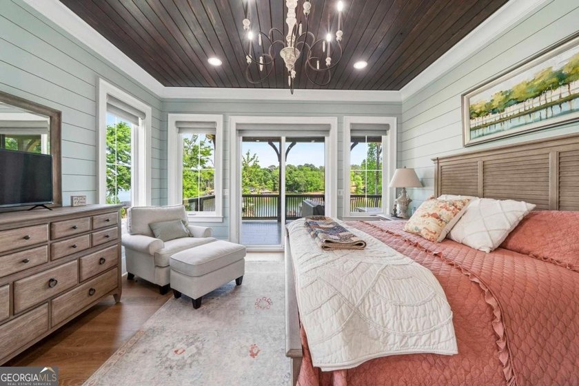 JAW DROPPING FARMHOUSE HOME ON LAKE SINCLAIR!! This one is - photo 29