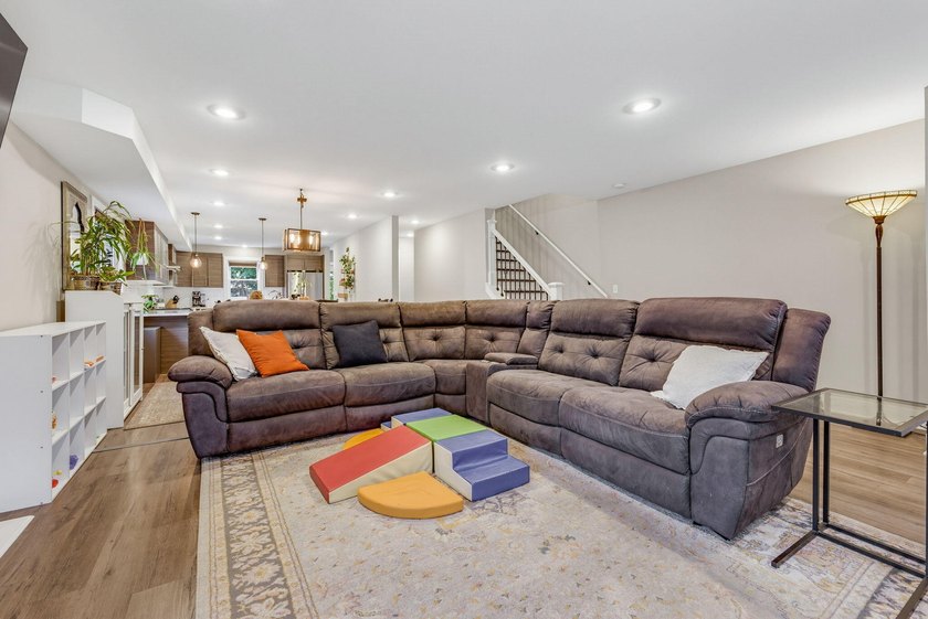 Exceptional 3BR, 2.5BA home built in 2020, offering the perfect - photo 10