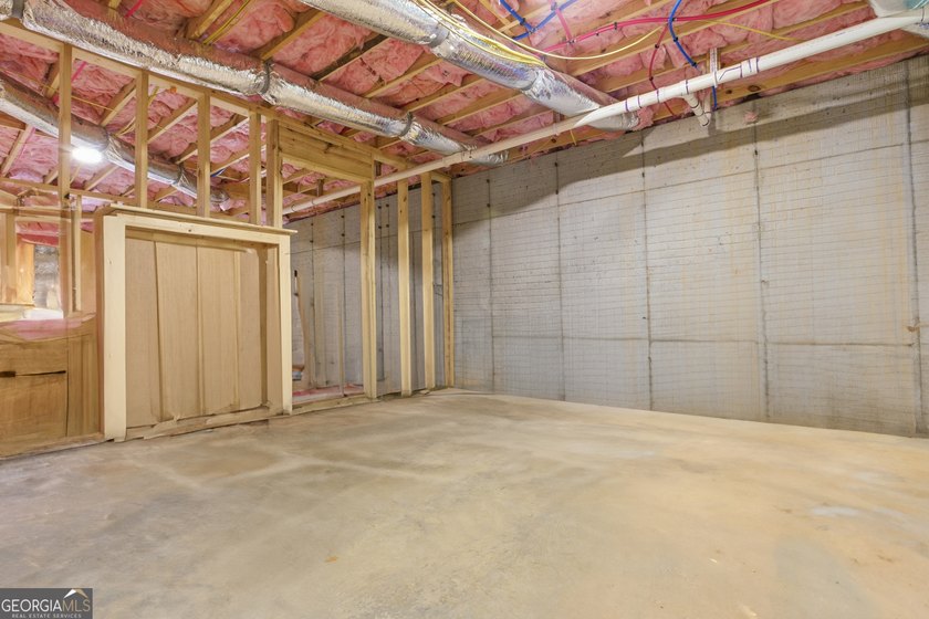 CUSTOM-BUILT NEW CONSTRUCTION ON NEARLY 18 UNRESTRICTED ACRES - photo 45