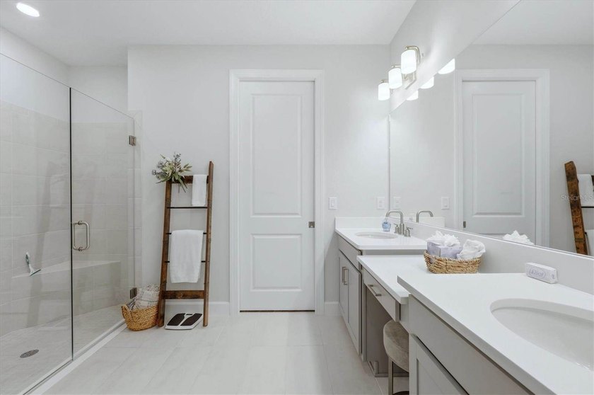 Welcome to resort-style living in the highly sought-after - photo 20