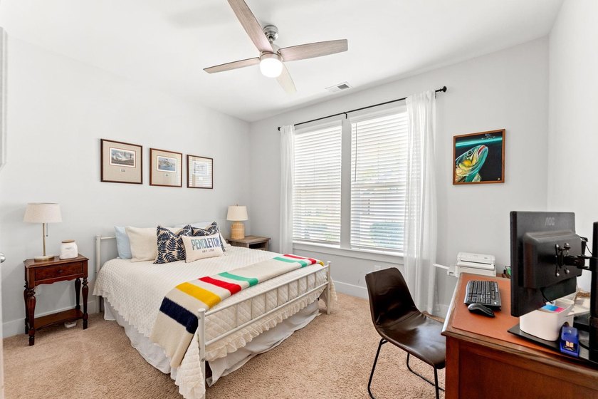 Welcome to this beautifully maintained 3 Bedroom and 2 Bath home - photo 18