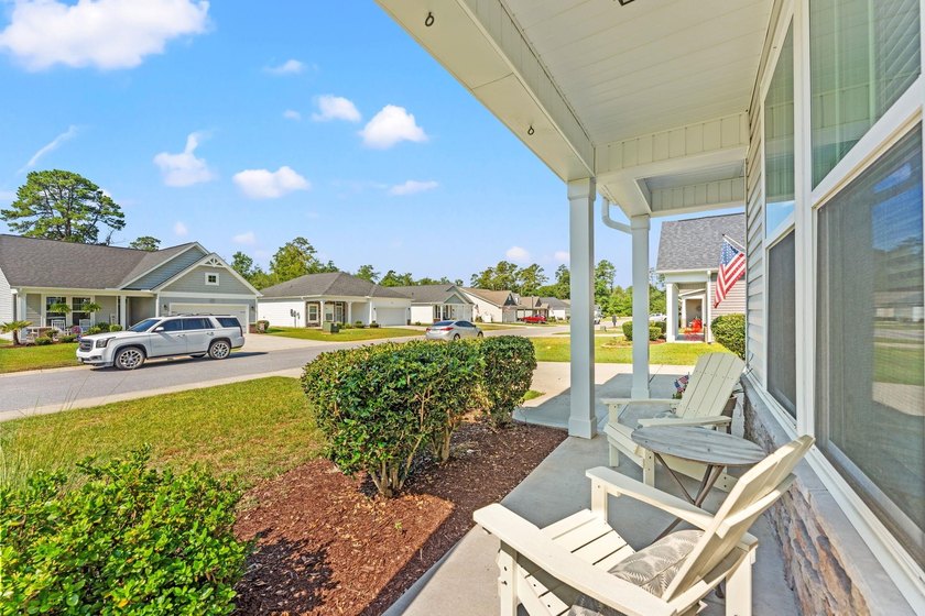 Welcome to this beautifully maintained 3 Bedroom and 2 Bath home - photo 27