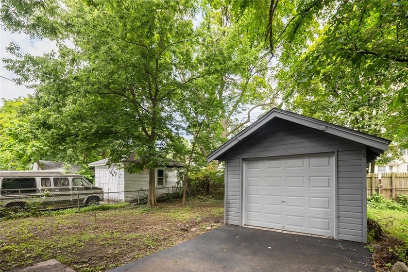 Your Perfect Home Awaits in Rochester's Historic 19th Ward with - photo 32
