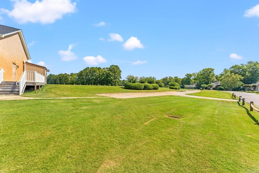 Welcome to this beautifully maintained 3 Bedroom and 2 Bath home - photo 35