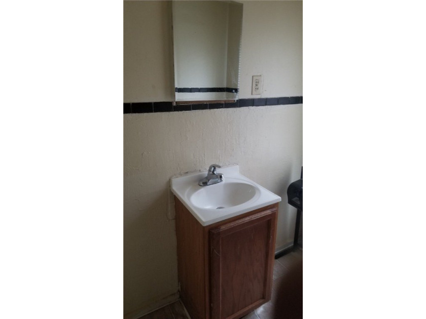 Opportunity Knocks! With your unique touches this home can make - photo 5