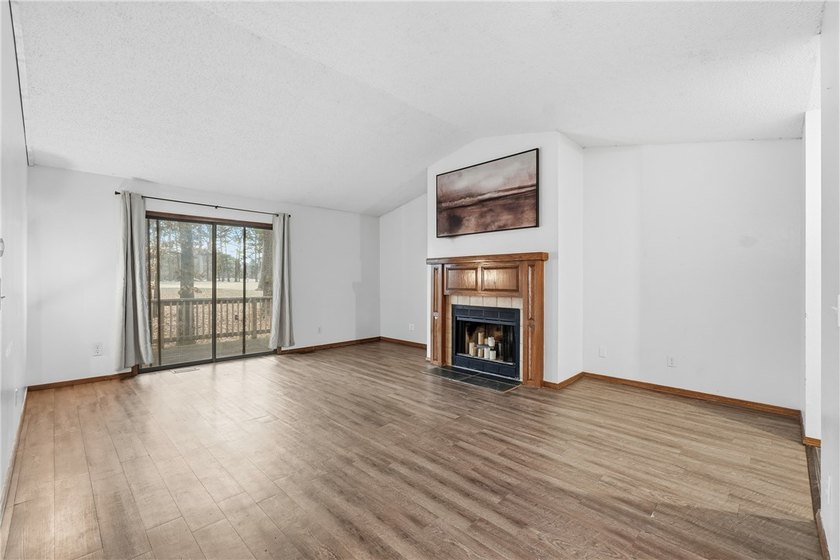 Updated golf-course duplex with strong income potential and - photo 16