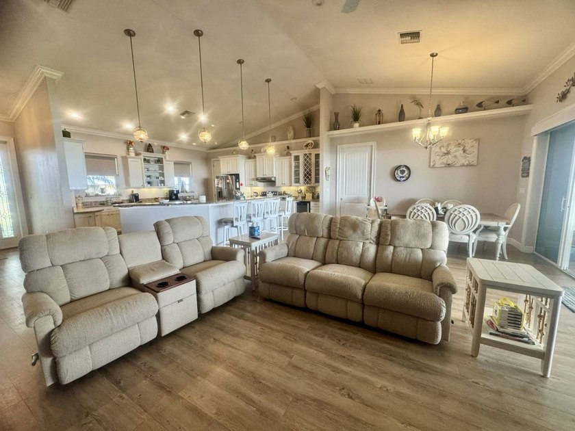 Welcome to 123 Lake Francis Drive, a true Lake Placid gem where - photo 19