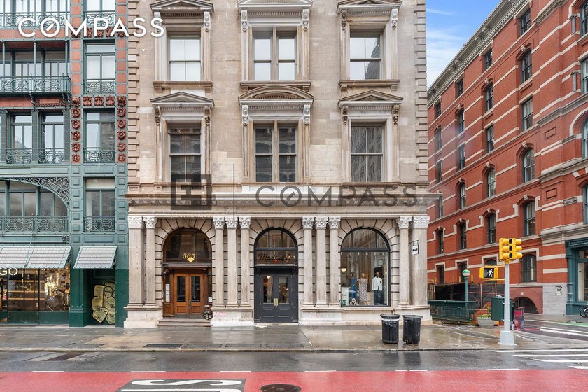 Bring your Architect, his Contractor, and your Vision, and - photo 13