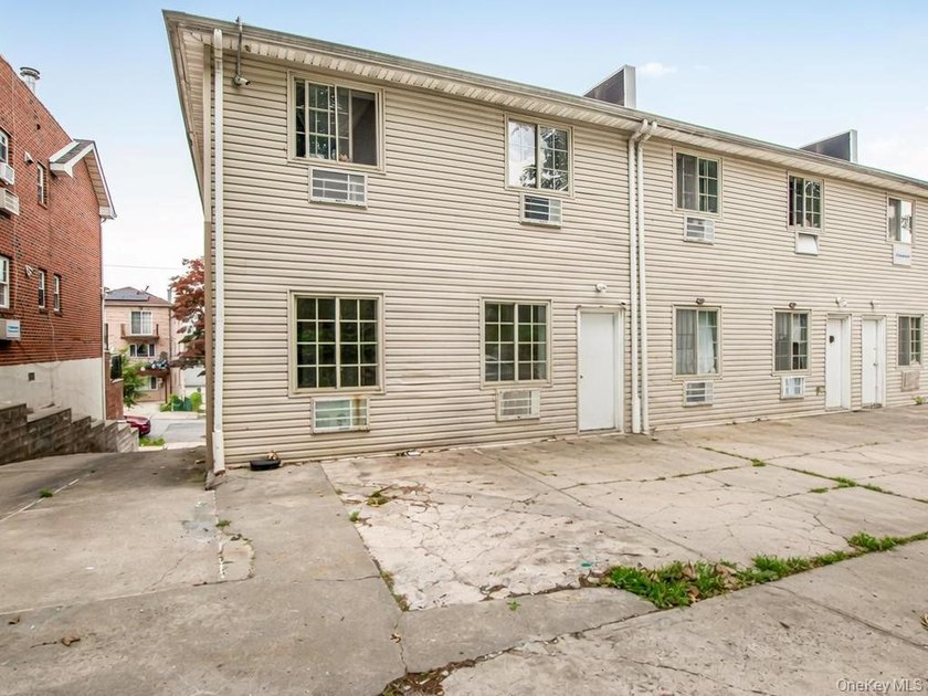 Discover the possibilities at 3939 Secor Avenue in the Bronx - photo 17