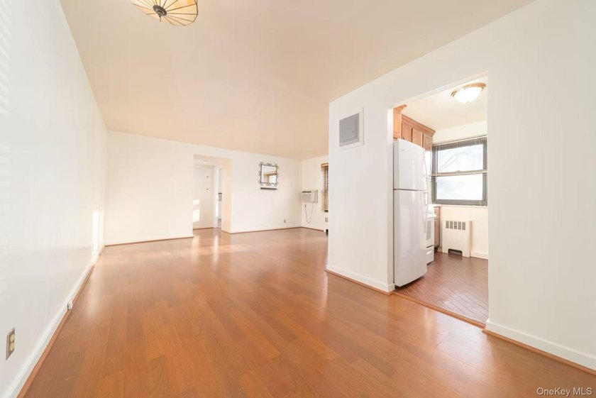 Welcome to 8 West Mill Drive, a beautifully maintained 1-bedroom - photo 11