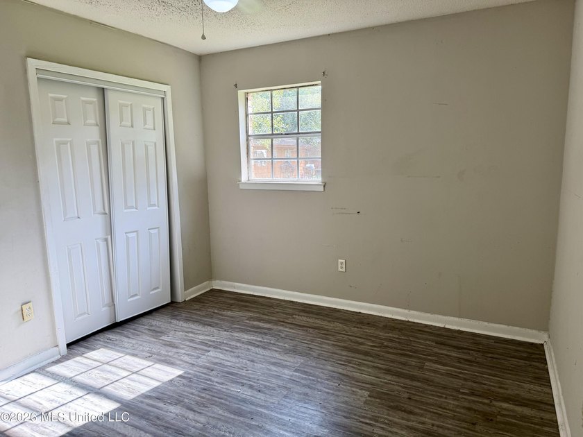 Investor Special ! Brick Home on a Slab. Your chance to do a - photo 13