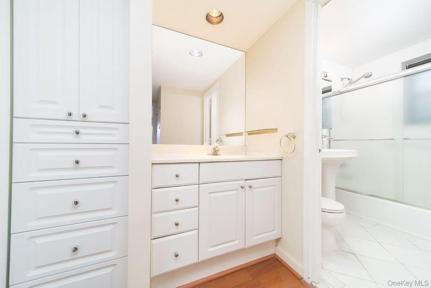 Welcome to 8 West Mill Drive, a beautifully maintained 1-bedroom - photo 15