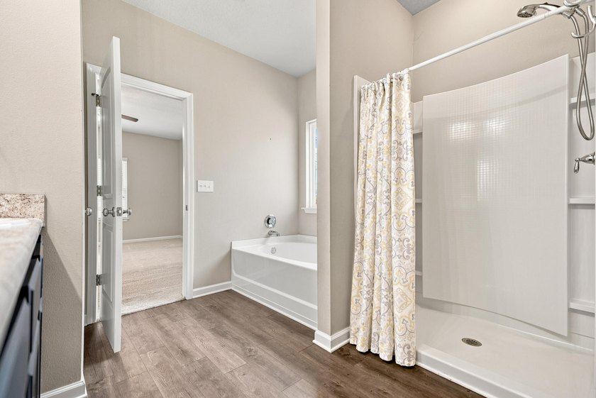 Welcome to this charming Florida cottage nestled in the highly - photo 24