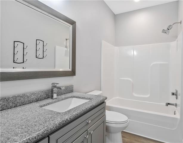Welcome to this beautifully crafted custom all-brick home - photo 12