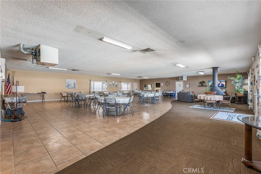 Welcome to easy desert living in Yucca Valley's desirable 55+ - photo 21