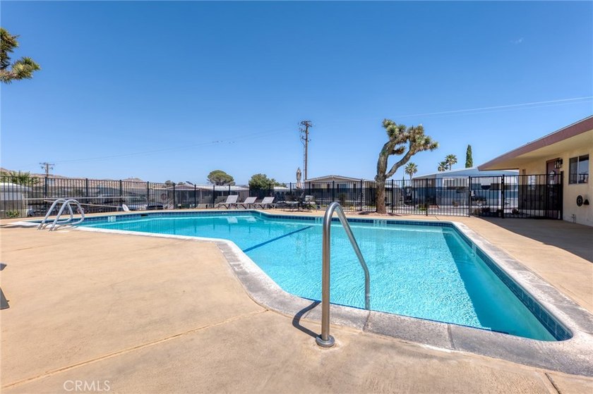 Welcome to easy desert living in Yucca Valley's desirable 55+ - photo 24