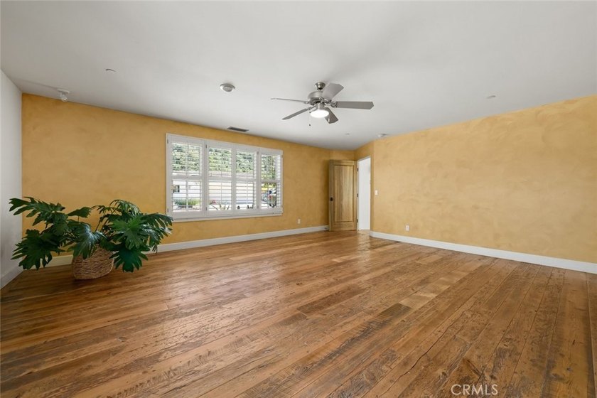 Maison du Soleil-perched in the highly desirable Royal Heights - photo 37