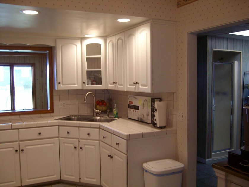 Spacious and well maintained 2 bedroom ranch sitting on a large - photo 26