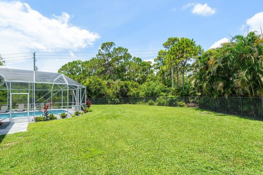 Beautiful, completely renovated,single family home in the quaint - photo 41