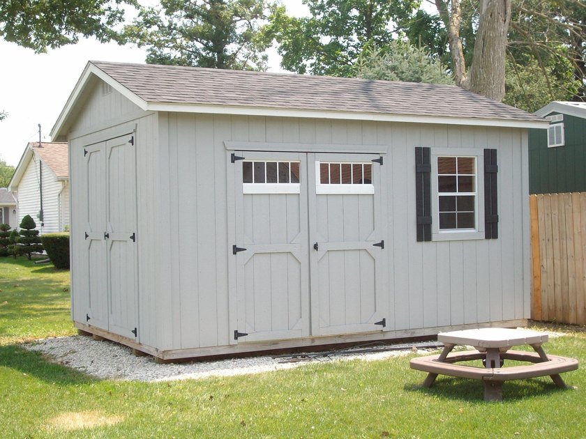 Spacious and well maintained 2 bedroom ranch sitting on a large - photo 50